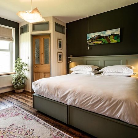 The Old Vicarage Bed & Breakfast Moylgrove Bagian luar foto