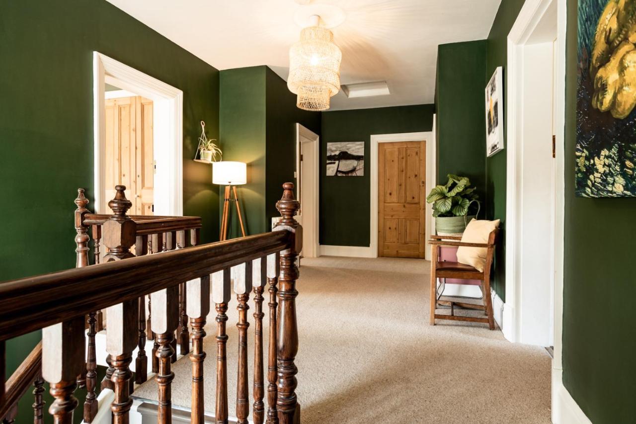 The Old Vicarage Bed & Breakfast Moylgrove Bagian luar foto