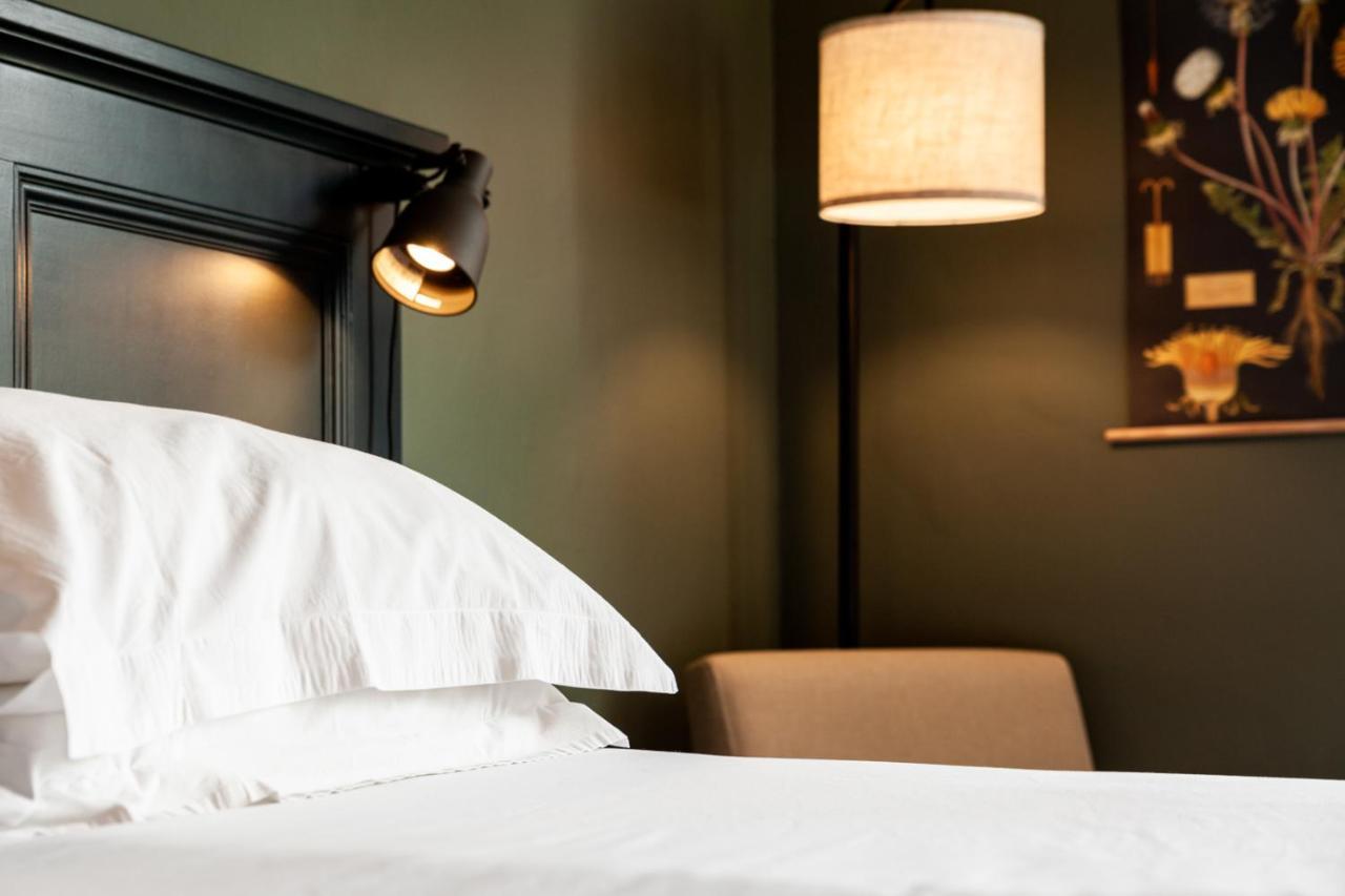 The Old Vicarage Bed & Breakfast Moylgrove Bagian luar foto